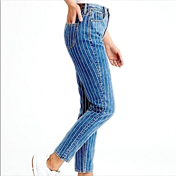 🦅American Eagle Striped Mom Jeans US 2 - Picture 1 of 7